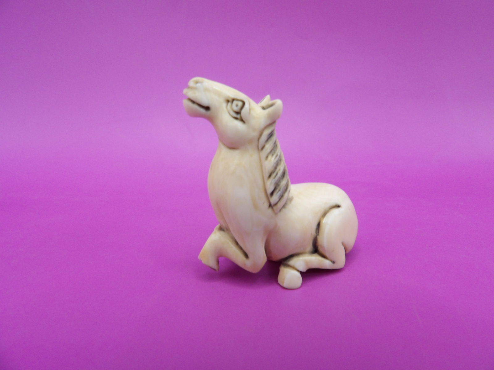 Japanese netsuke fine horse carving - No Export (1 of 5)