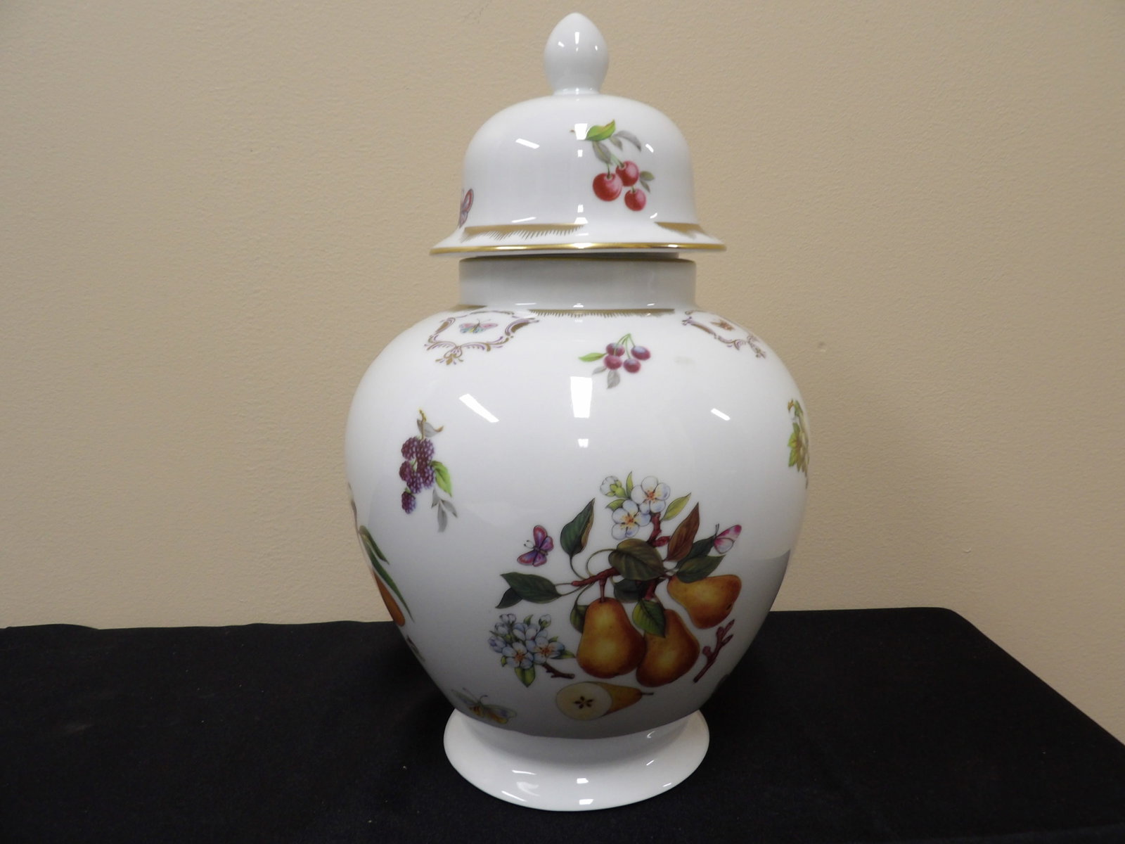 Made in Czech Republic hand craft porcelain ginger jar Winrose collection: With painting of fruits and butterflies. Over 12 inches height.