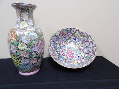 Antique lot of 2 Chinese porcelain Mille Fleurs floral vase and large bowl Qing dynasty: 12 inches height vase has Qing dynasty Qianlong mark. Bowl has 10 inches opening.