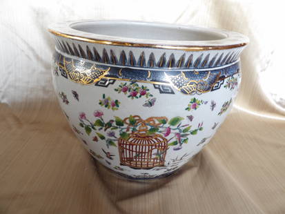 Chinese export porcelain large fish bowl cachepot: Size is 14.5 x 14.5 x 11.5 inches.