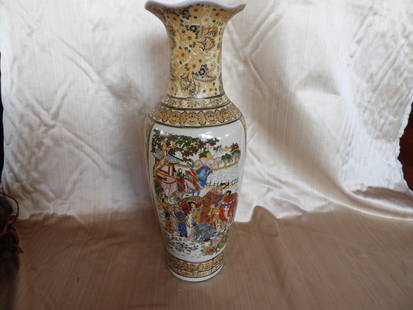 Tall Japanese hand painted porcelain floor vase: 24 inches height.