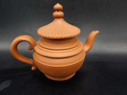 Chinese Yixing teapot pagoda shaped: 5.4 inches height.