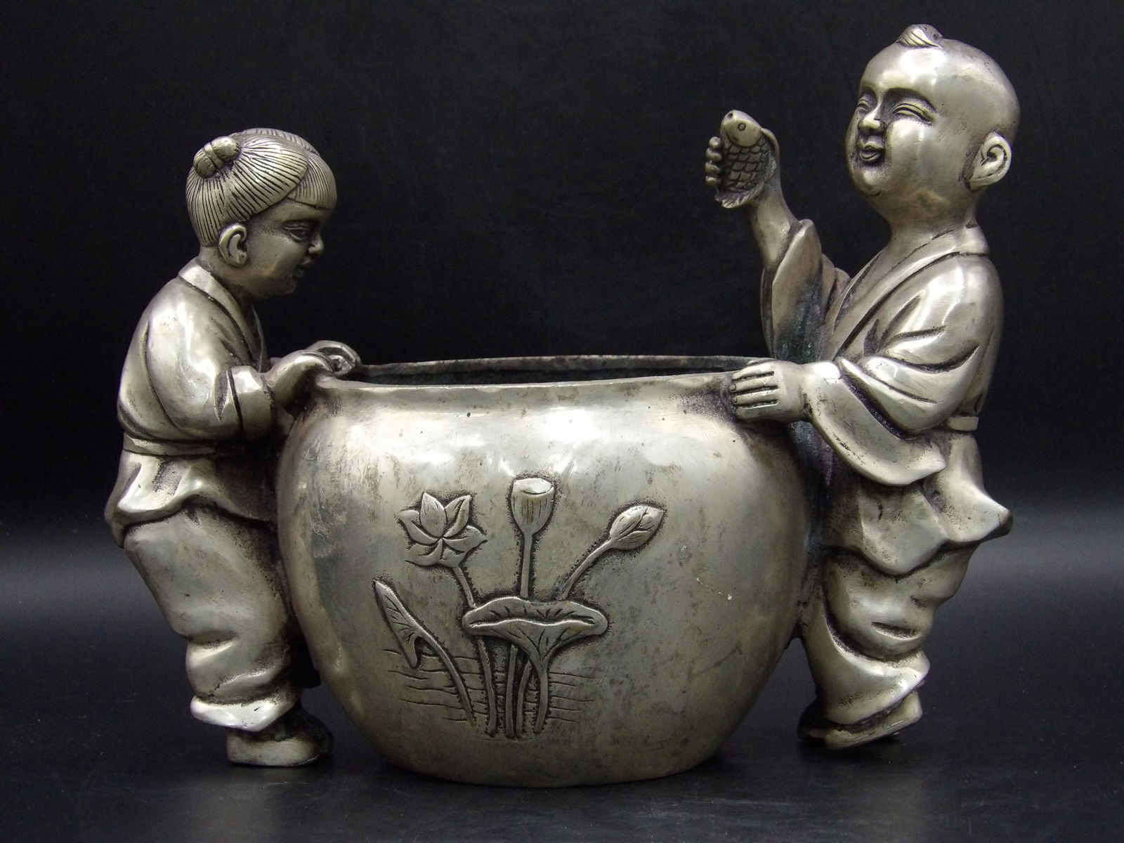 Chinese Bronze Boy Girl Pot with Qing Dynasty Marking (1 of 6)