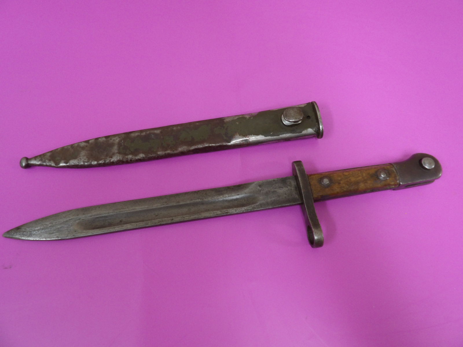 old long knife or dagger marked 117 (1 of 9)