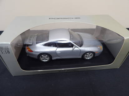 Norev 1:18 Porsche 911 Turbo Porsche design driver's selection: 9 inches length scale car in 12 inches length box.