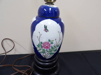 Chinese antique Qing fine hand painted porcelain ginger jar converted lamp: 23.7 inches height.