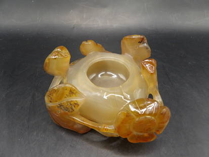 Chinese fine carved carnelian agate brush washer: Size is 3.2 x 3 x 1.6 inches. 188 grams.