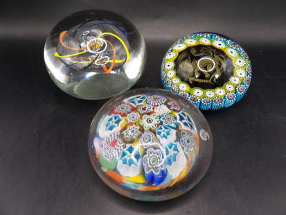 Lot of 3 Murano art glass paper weight amazing patterns: The widest one is 3 inches wide.