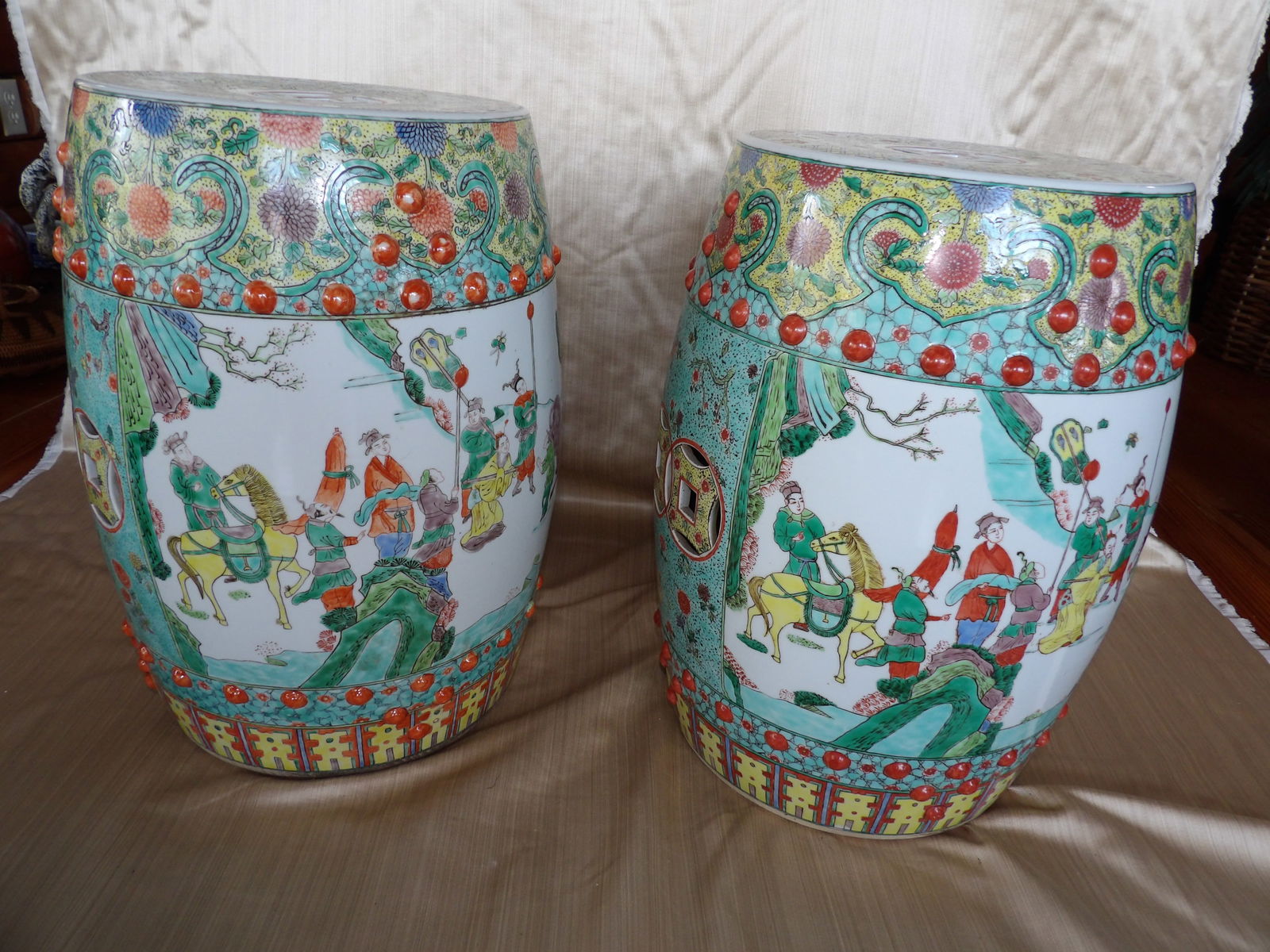 Lot of 2 Chinese antique finely hand painted porcelain garden stools (1 of 6)