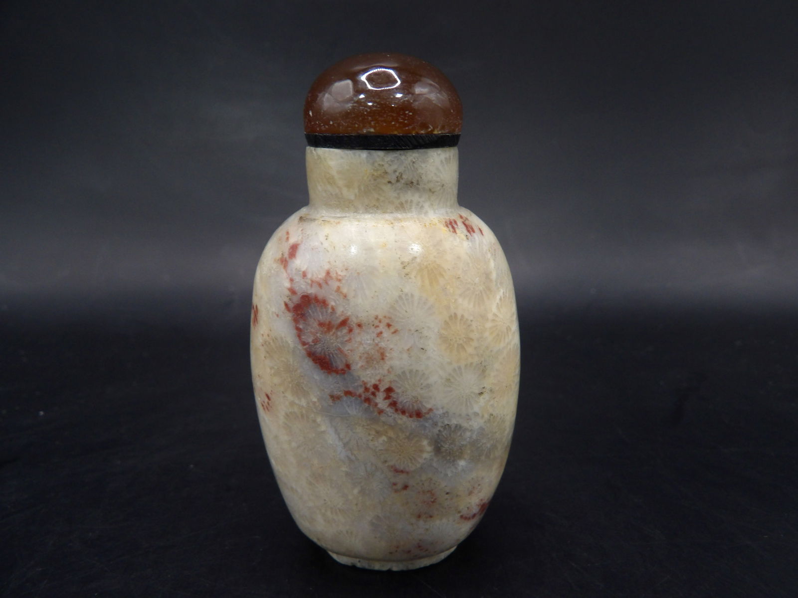 well hollowed Chinese fossil stone snuff bottle (1 of 7)