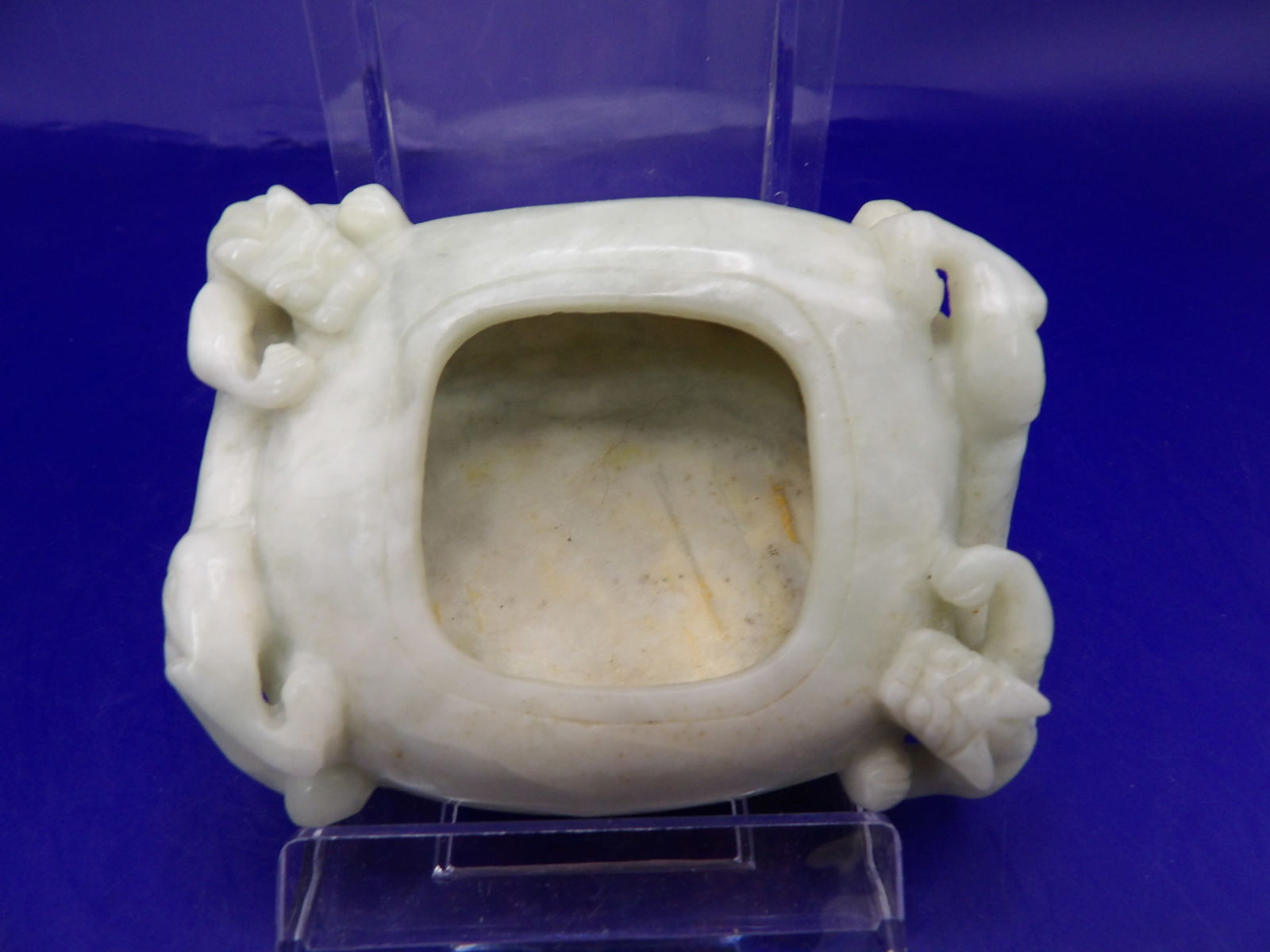 Chinese carved jadeite jade brush washer with beast motif (1 of 6)