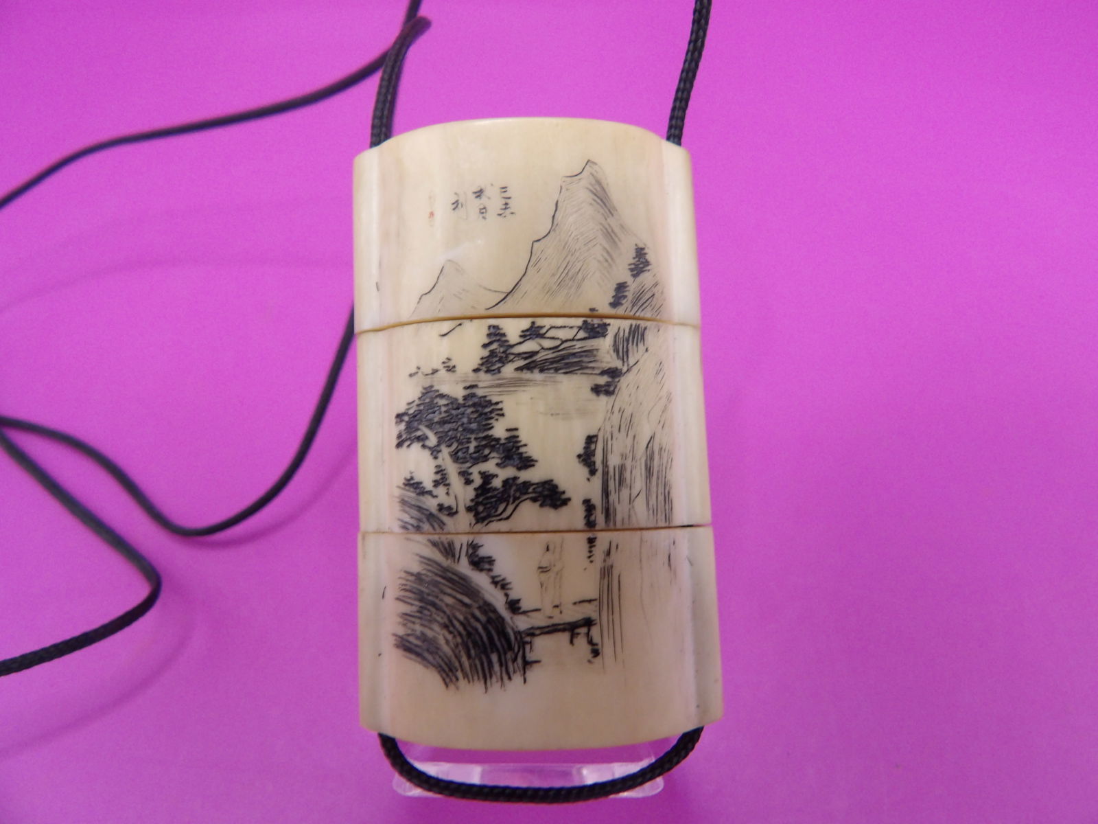 rare antique Chinese carved lidded box with scenery and Chinese calligraphy - No Export (1 of 6)