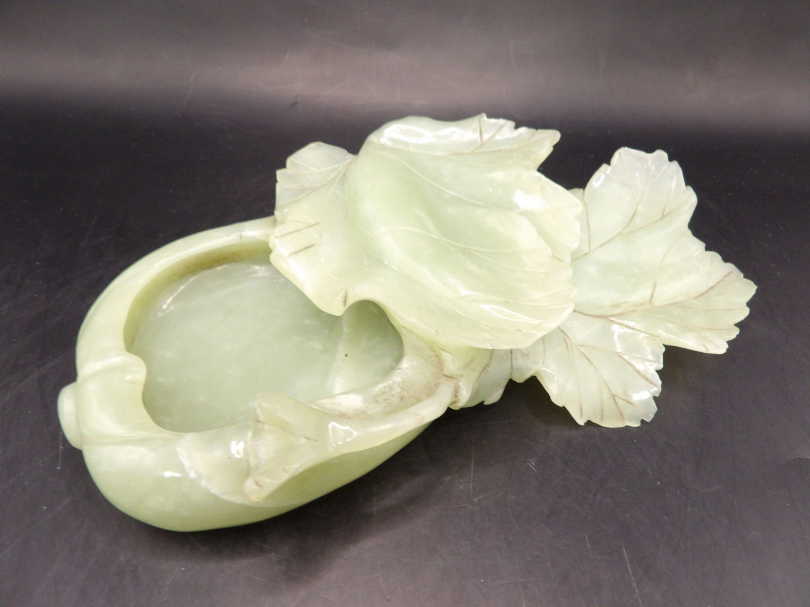 Chinese large jade carved brush washer (1 of 5)