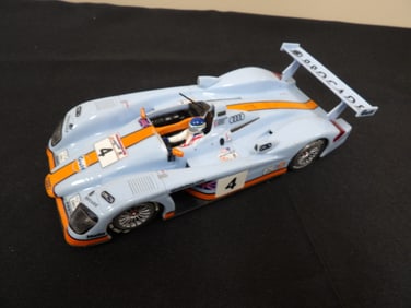 Carrera Exclusive Audi R8 Gulf limited edition slot car no. 2498