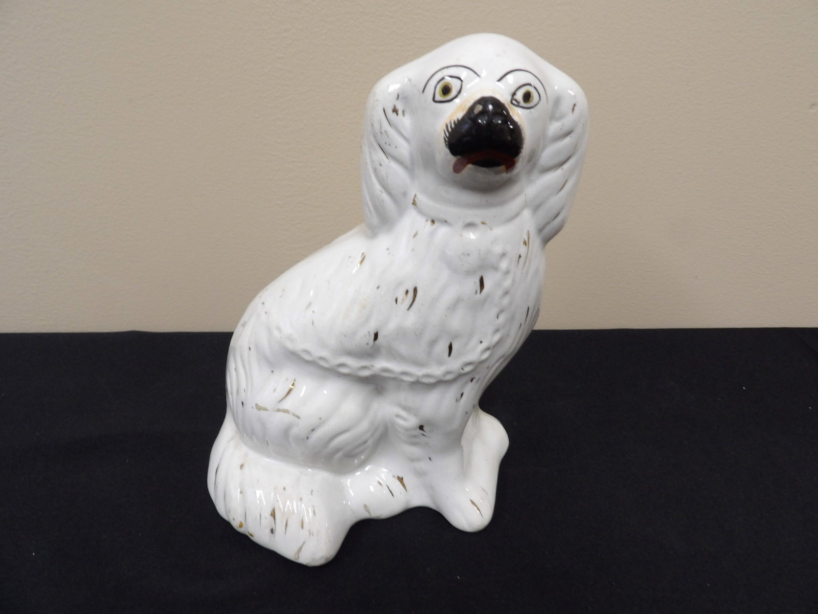 Ceramic Spaniel mantle dog figurine probably antique Staffordshire (1 of 7)