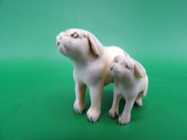 Very fine Japanese netsuke 2 dogs carving