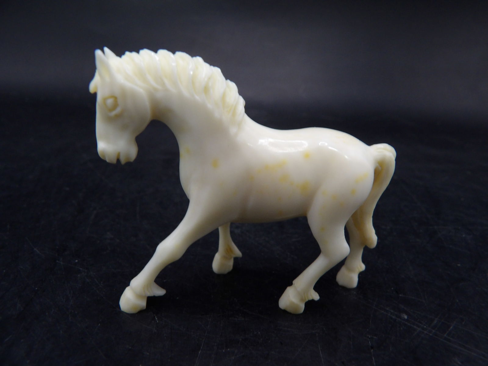 antique Asian fine carved horse statue - No Export: Approx 2 inches length. No international shipping.