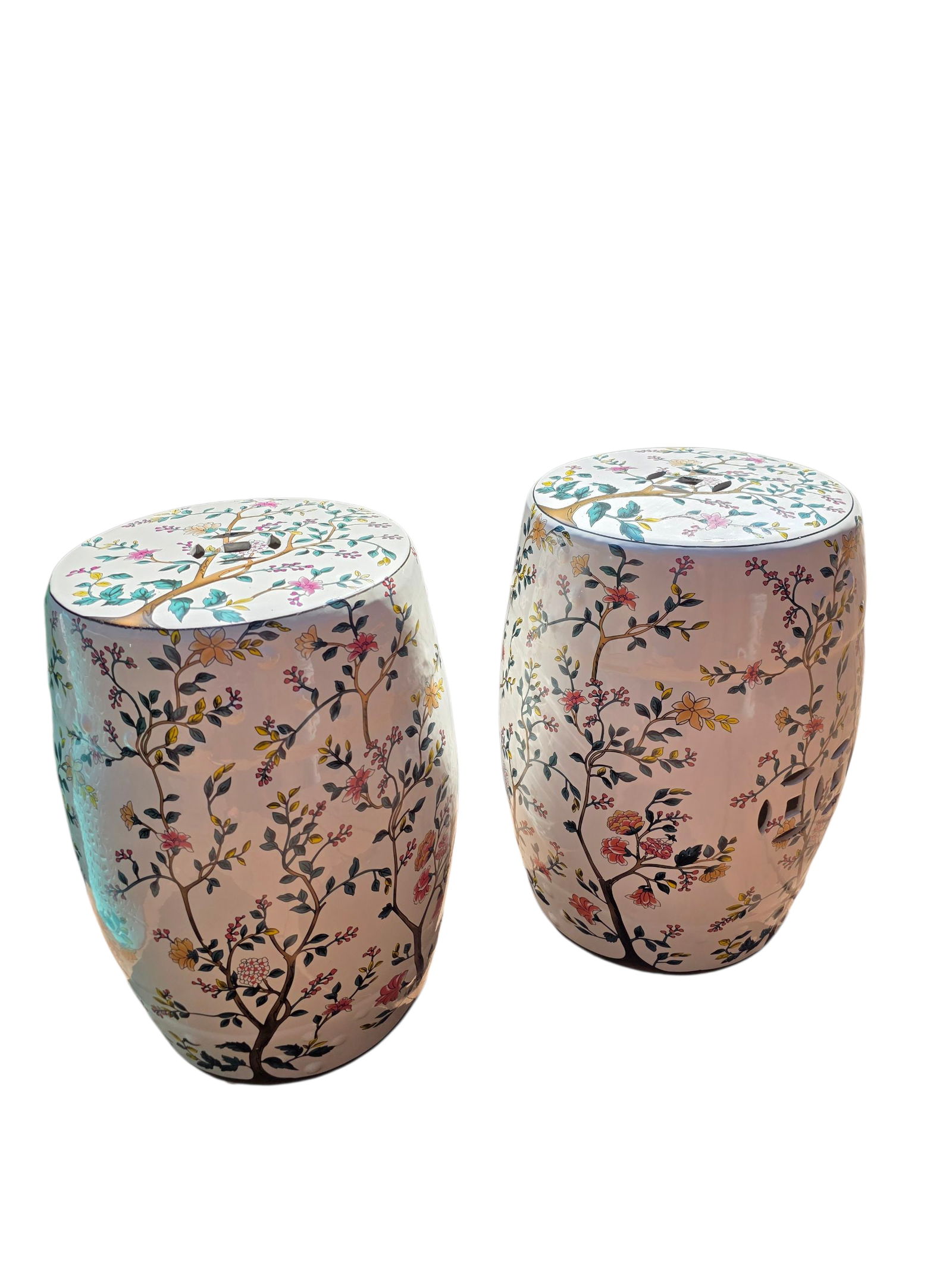 lot of 2 Chinese porcelain floral pattern garden stools (1 of 8)
