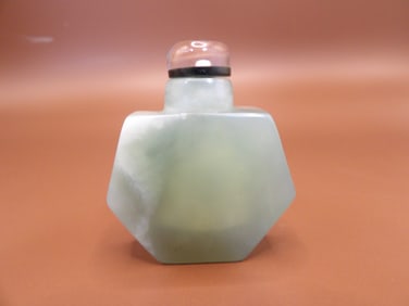 Chinese hexagon shaped jade snuff bottle