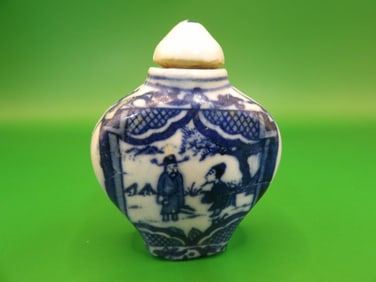 antique blue and white porcelain snuff bottle