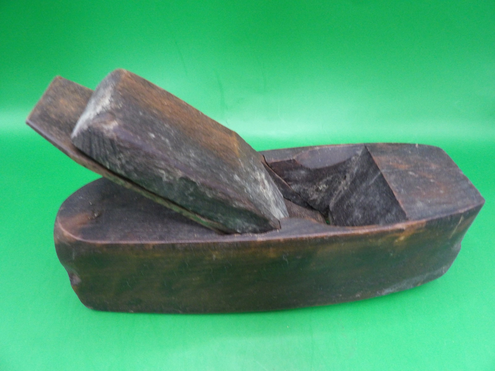 antique wooden plane steel blade 19th century (1 of 5)
