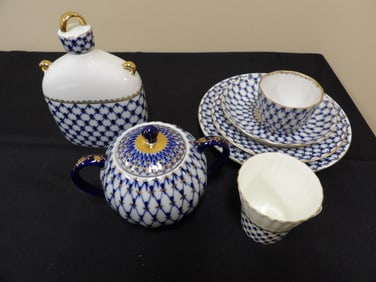 lot of 7 imperial Russian Lomonosov cobalt net tulip teapot decanter plates cups 22k gold