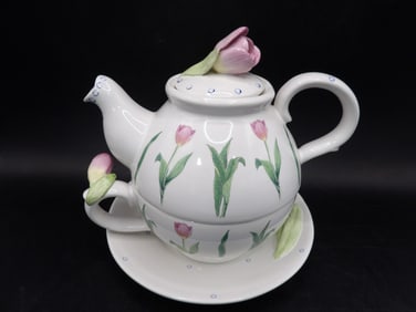 Khim rose teapot, cup and saucer 3 in 1