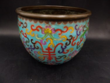 Chinese finely decorated cloisonne bronze incense burner with Qing dynasty Qianlong seal mark