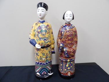 Lot of 2 Chinese Qing dynasty emperor and lady tall porcelain figurines fine details