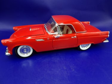 1:18 Road Signature 1955 Ford Thunderbird Convertible