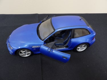 UT Models BMW M Coupe 1:18 scale car