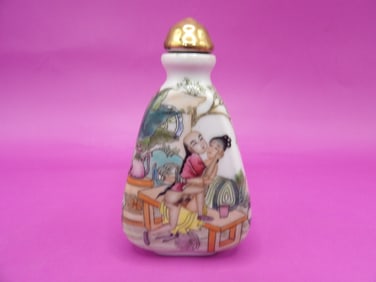 very fine Chinese hand painted erotica porcelain snuff bottle with Chinese calligraphy