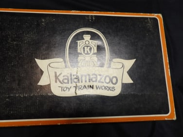 Kalamazoo G scale Union Pacific long train set in original box