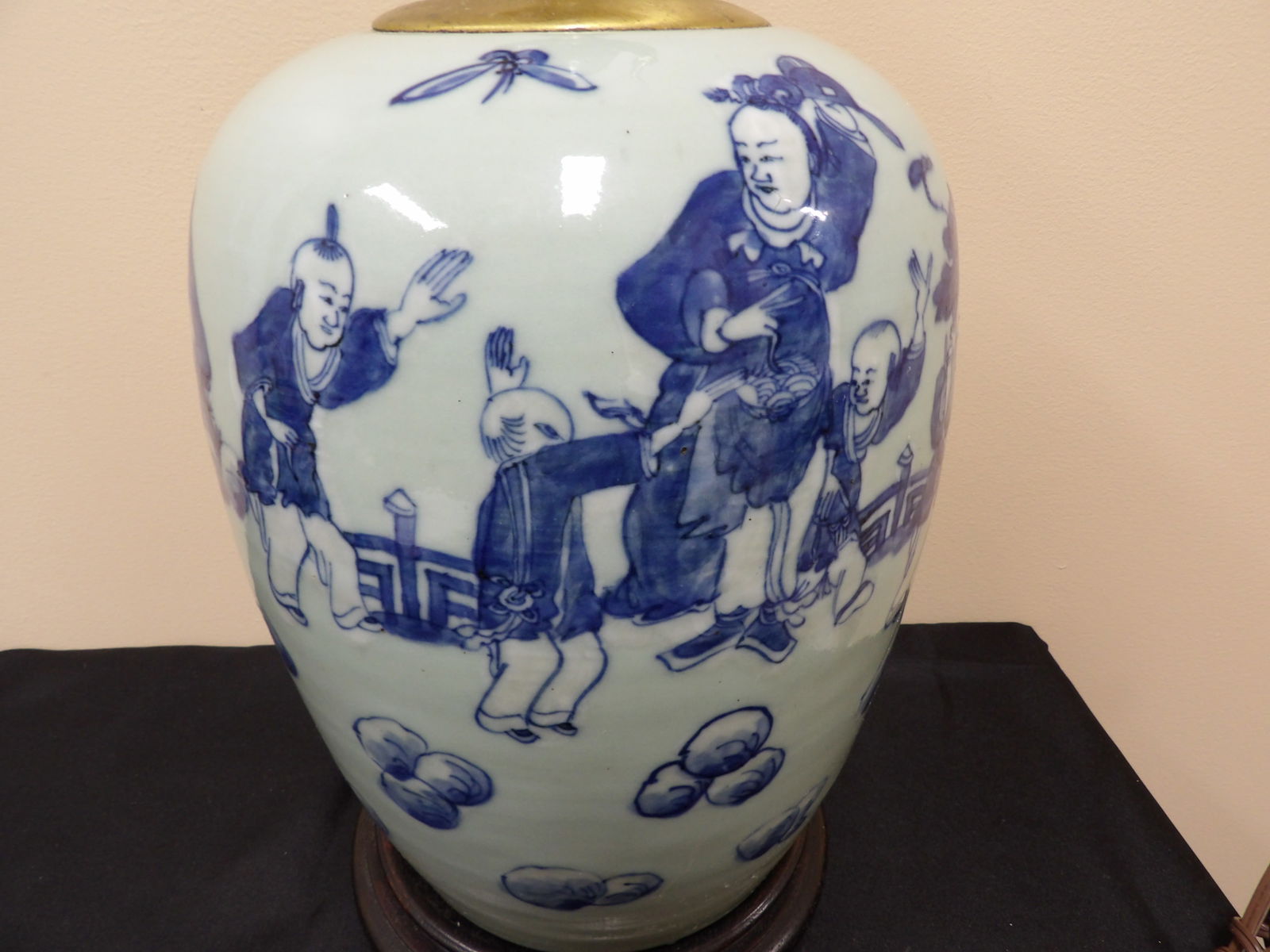 antique Chinese Qing dynasty hand painted celadon porcelain lamp: Approx. 28 inches height.