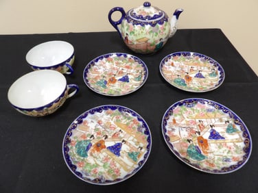 lot of 7 antique Japanese hand painted porcelain teapot, cups and plates