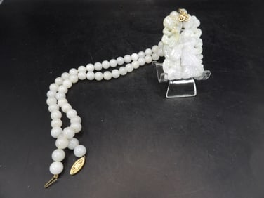 Stamped 14k Chinese jadeite jade necklace with large carved pendant