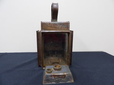 Antique oil driving lamp with handle