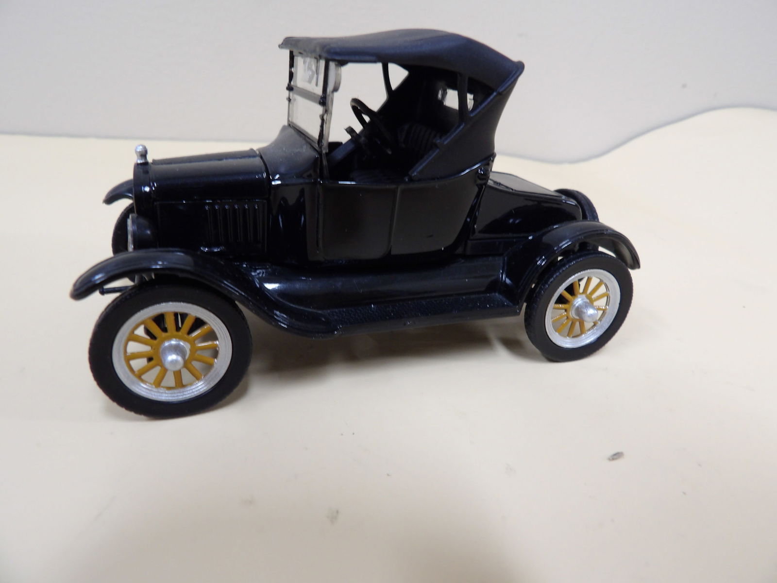 Ford model T 1925 Runabout: 4.3 inches length.