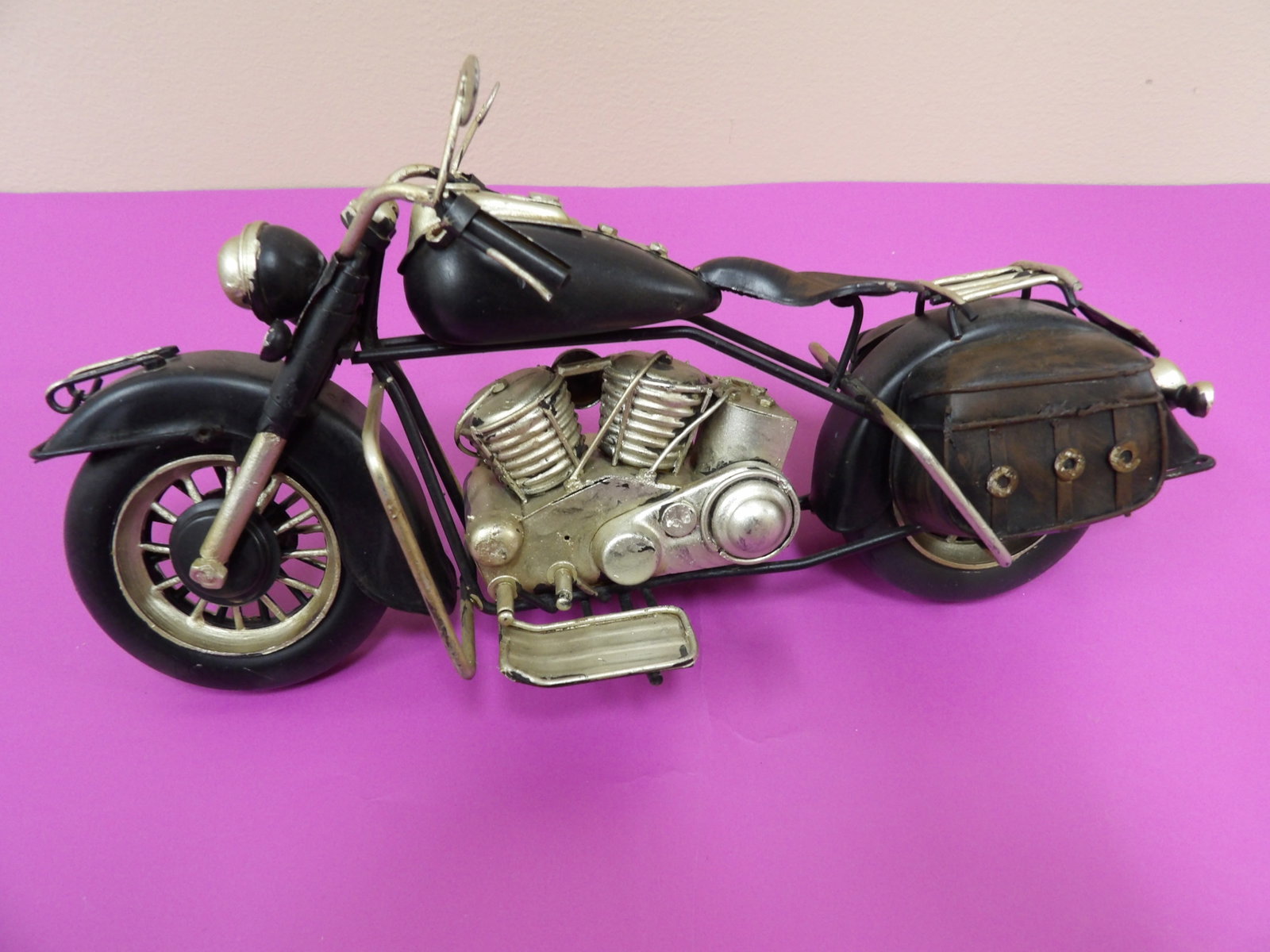 1950's metal replica American motorcycle: 11 inches length.