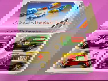 a set of 4 die-cast metal classic trucks Ford model T vehicles