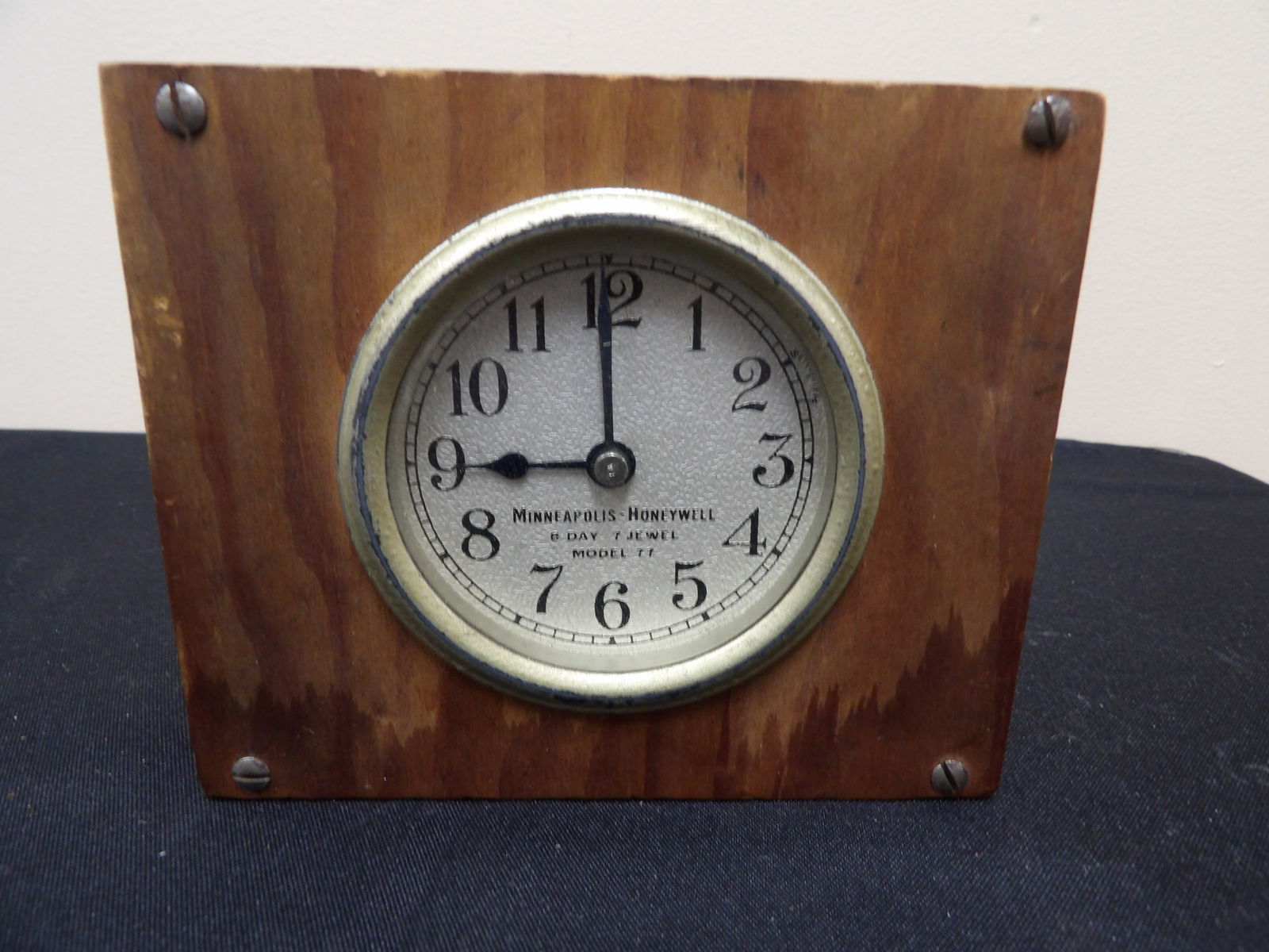 Minneapolis-Honeywell model 77 8-day mechanical clock (1 of 4)