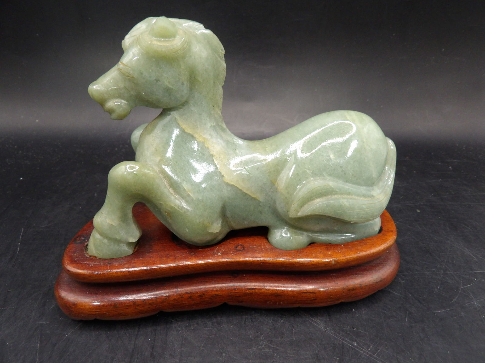 Chinese jade carved horse on wood base (1 of 4)