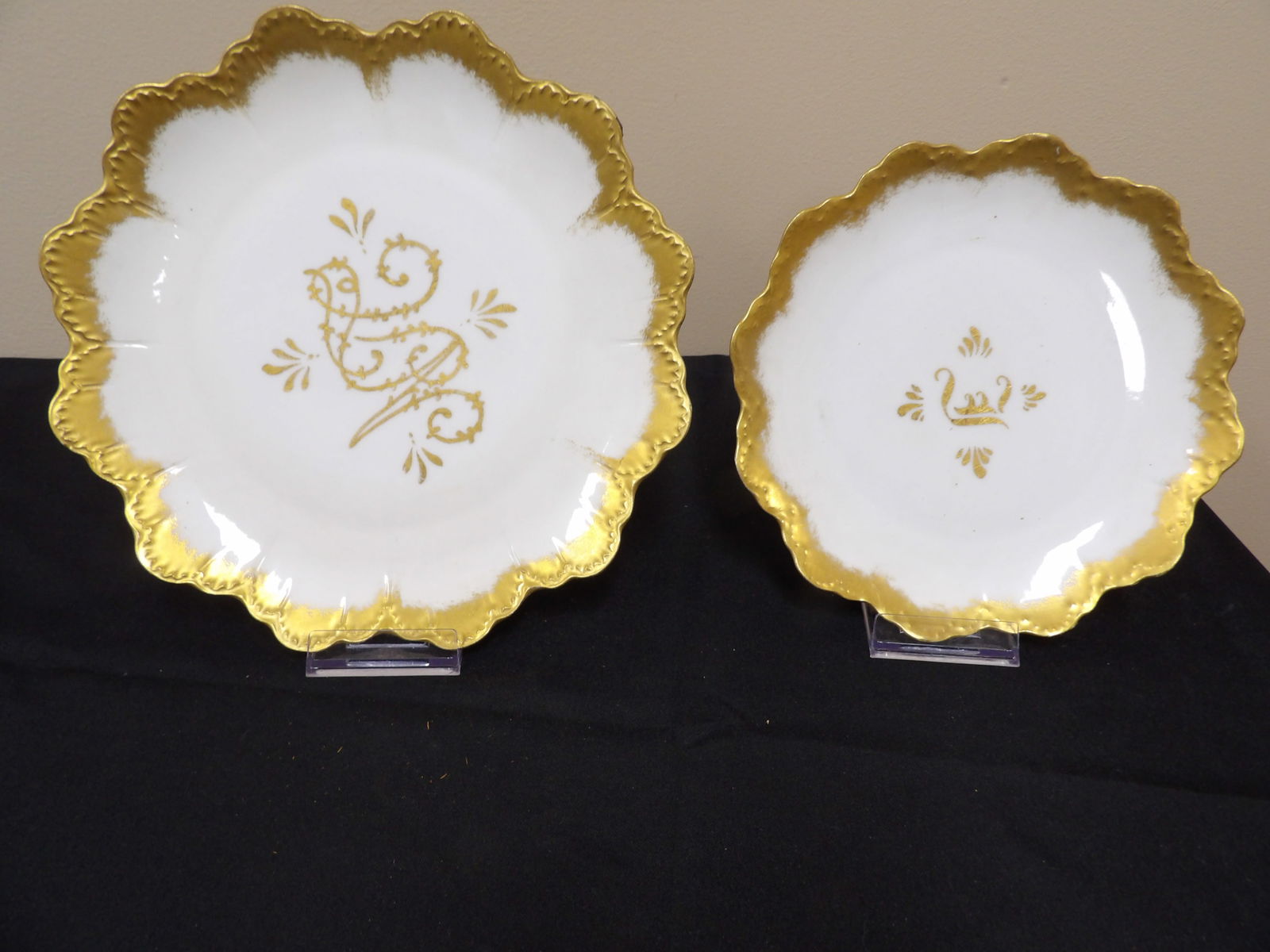 antique marked Malmaison Bavaria R. C. lot of 2 scalloped edge gilded rim plates (1 of 7)