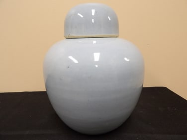 antique Chinese light blue glazed porcelain ginger jar with double circle mark