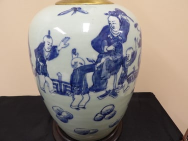 antique Chinese Qing dynasty hand painted celadon porcelain lamp