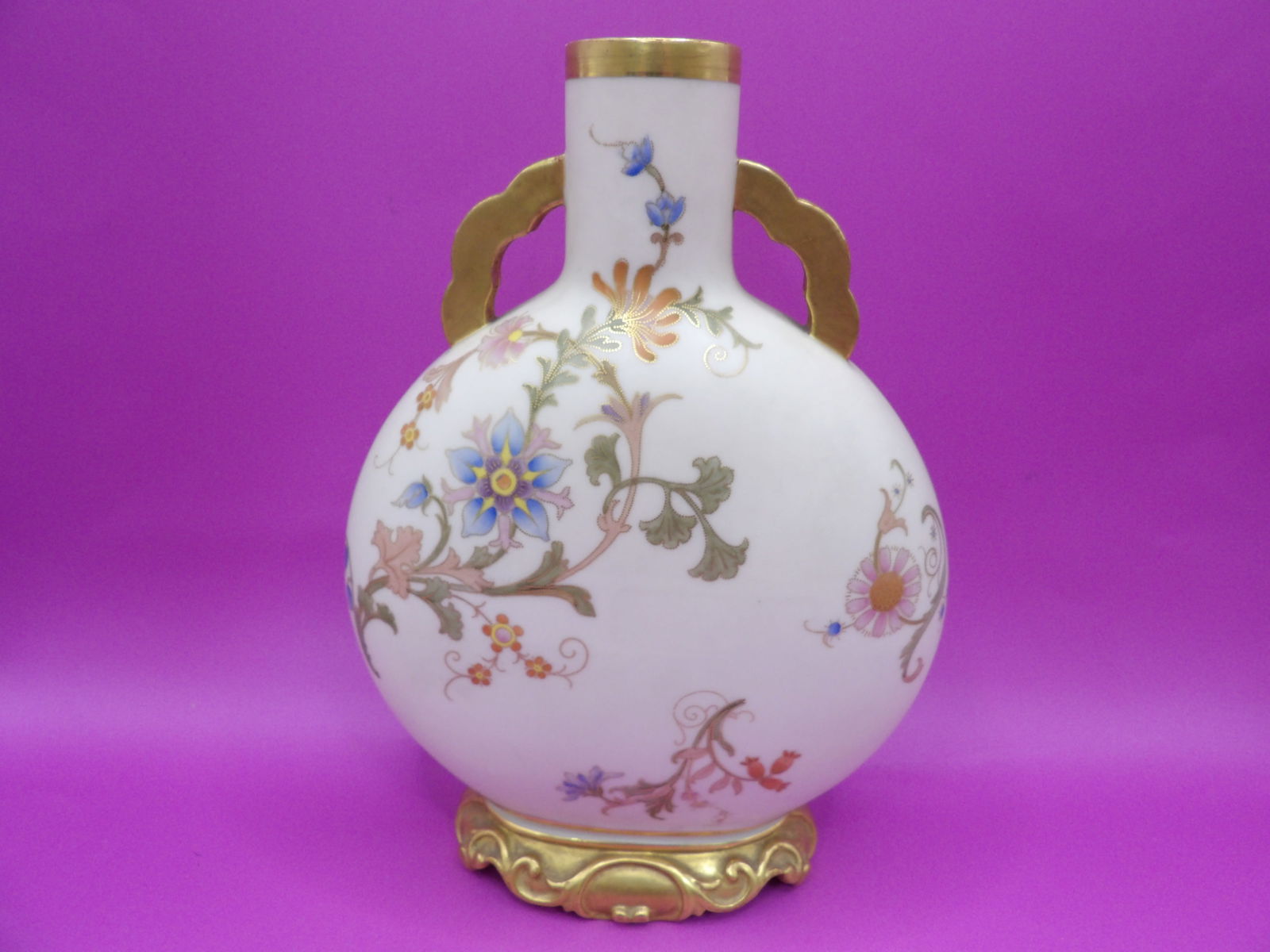 Royal Worcester England gold gilt fine moon vase with handles signed: 8.4 inches height.