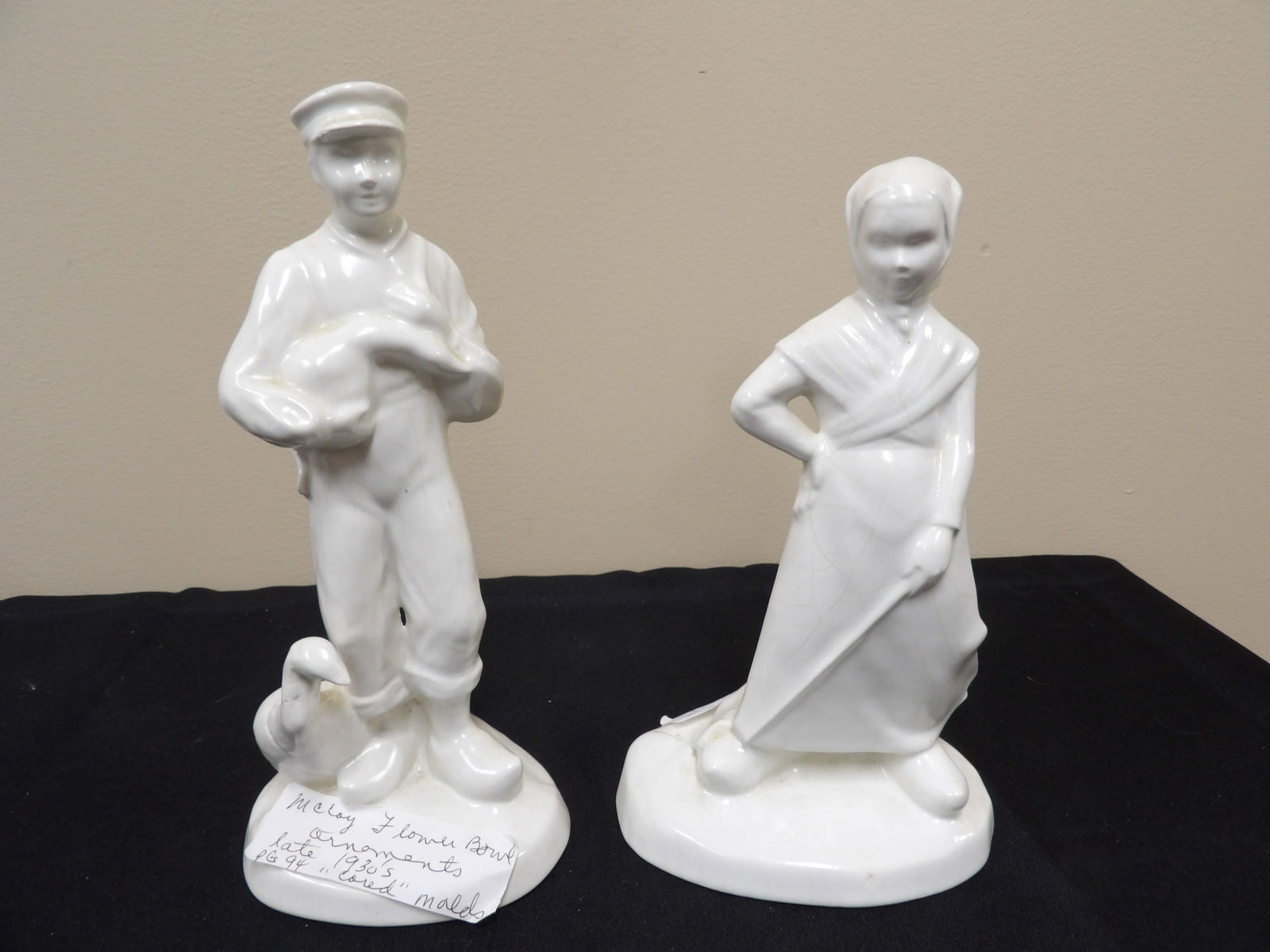 1930s lot of 2 ceramic figurines farm boy and farm girl (1 of 6)