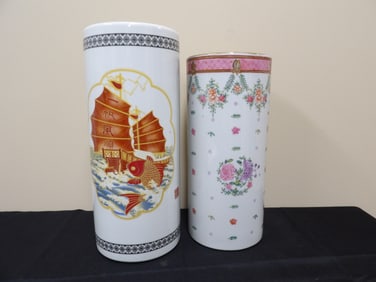 lot of 2 Chinese porcelain hat stands