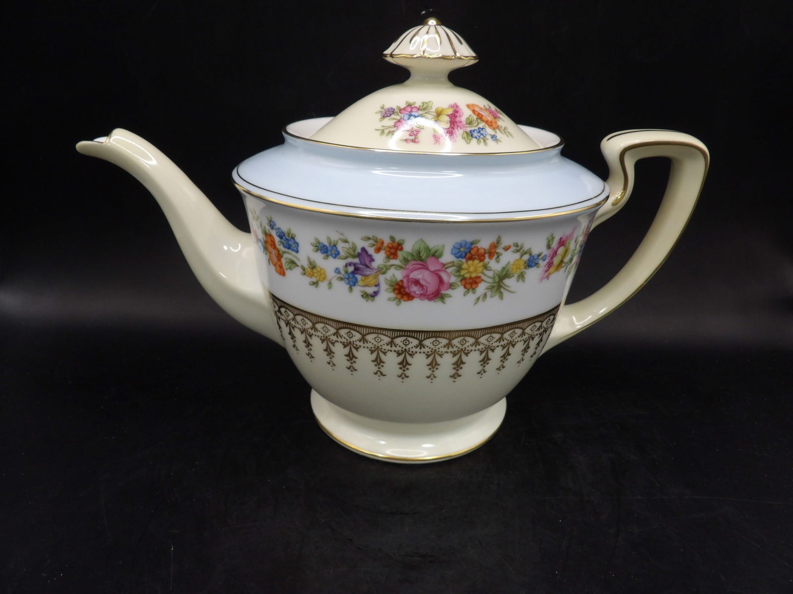 Noritake hand painted in Japan porcelain teapot with gold filigree trim floral pattern (1 of 7)