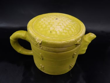 Chinese vintage Yixing teapot
